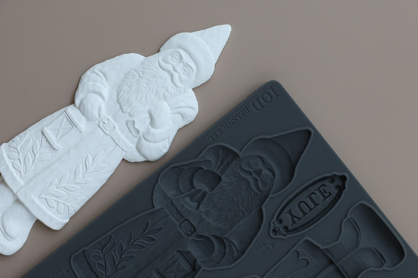 Belsnickel - IOD Mould 6 x 10 - Winter 2026 Limited Edition