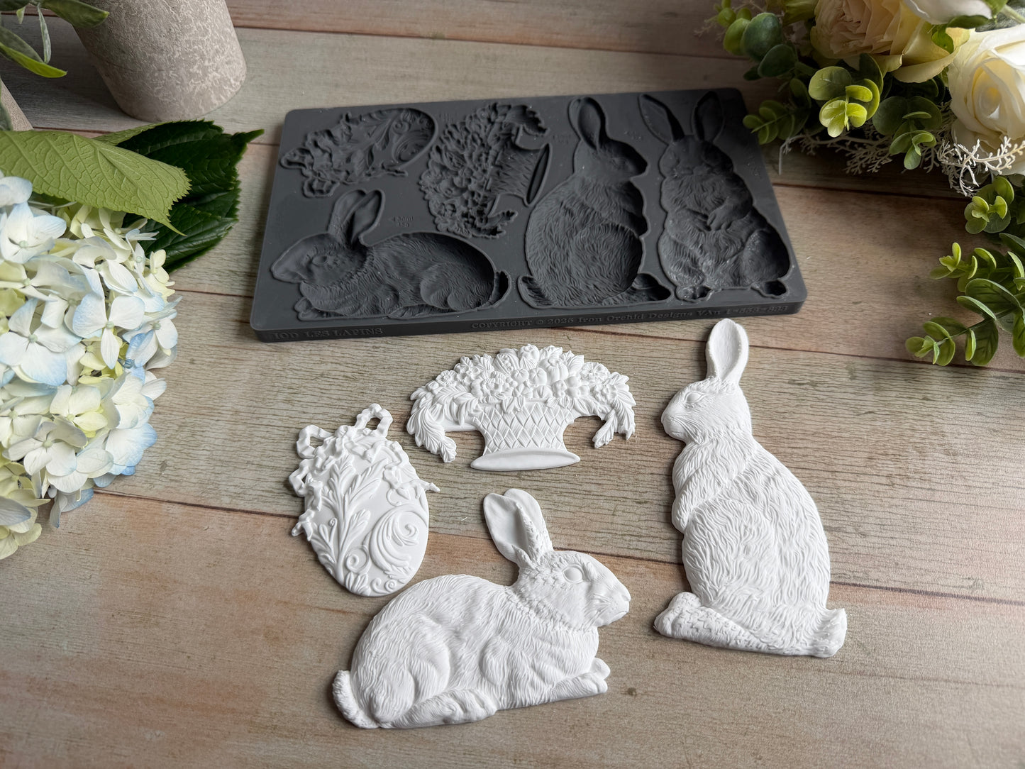 Les Lapins - IOD Mould 10x6 - 2026 Spring