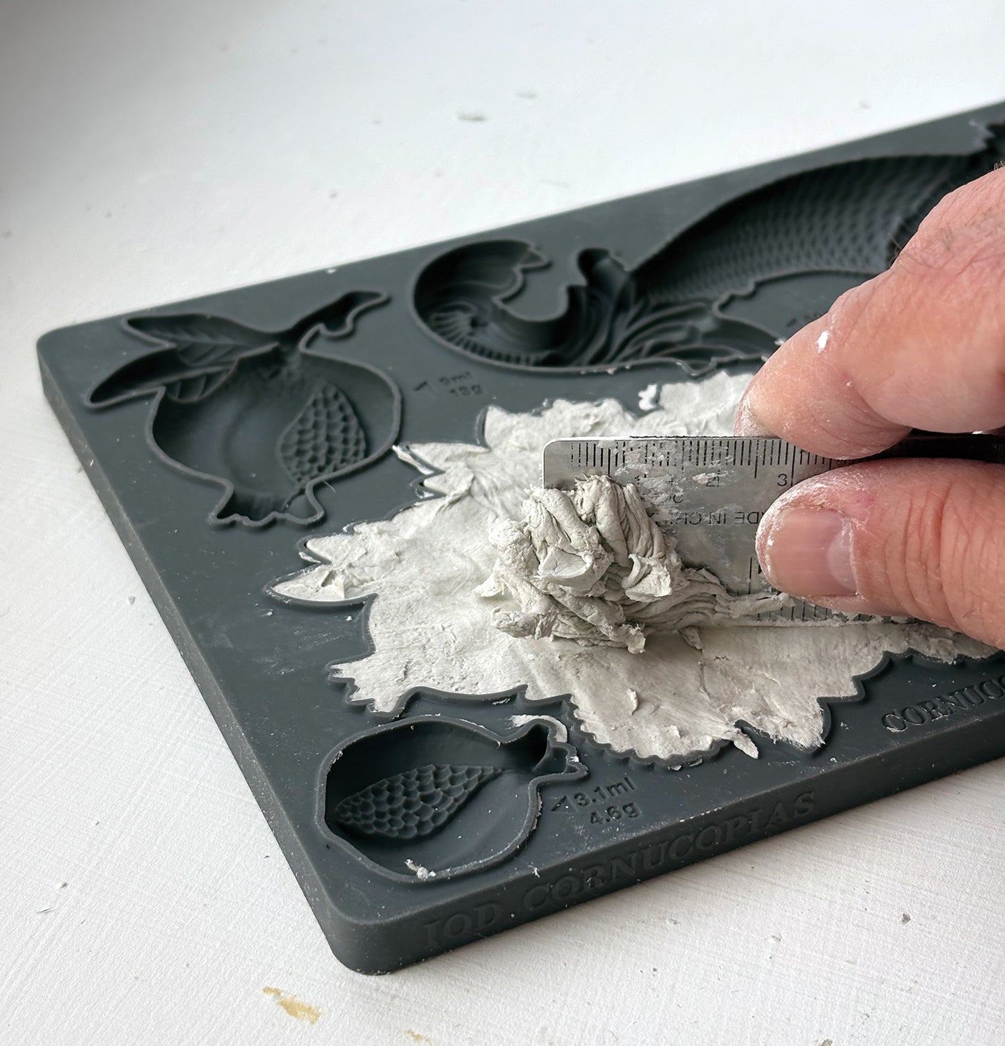 Cornucopias - IOD Mould 6 x 10 - Winter 2026 Limited Edition