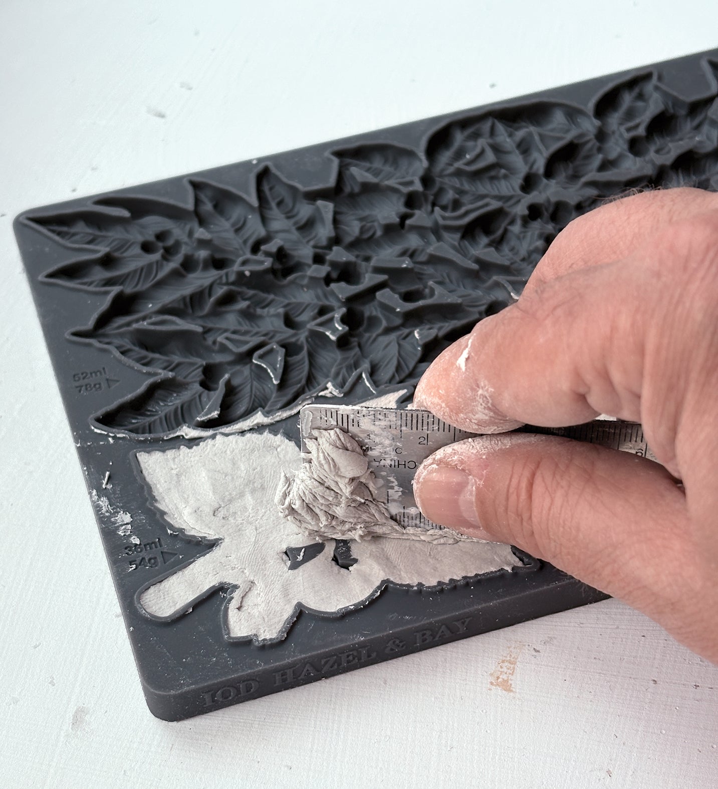Hazel & Bay - IOD Mould 6 x 10 - Winter 2026 Limited Edition