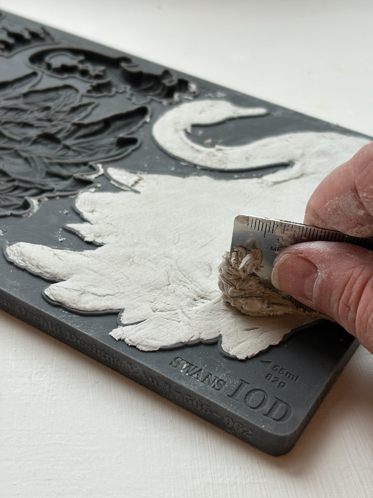 Swans - IOD Mould 6 x 10 - 2026 Summer