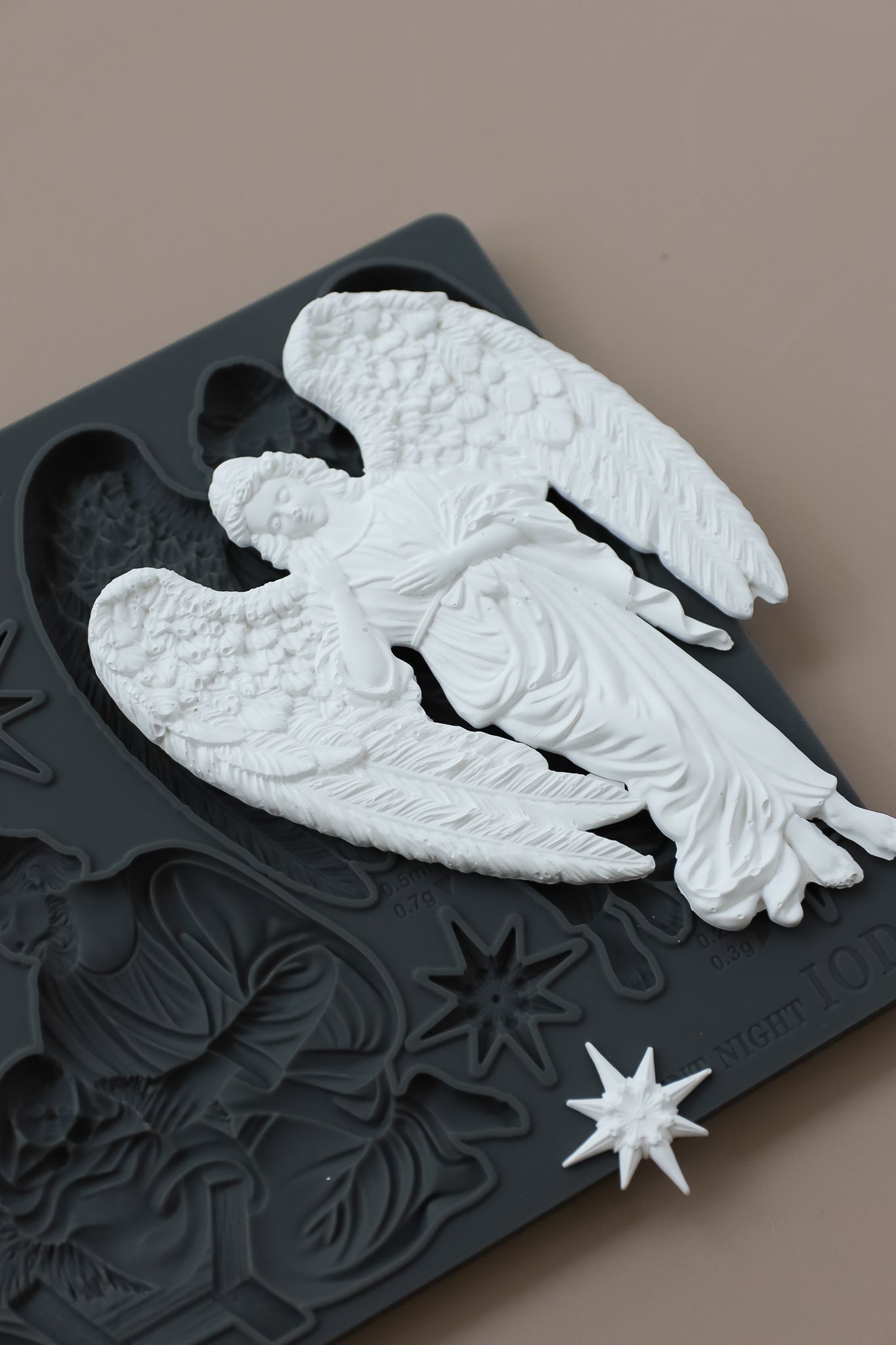 Silent Night- IOD Mould 6 x 10 - Winter 2026 Limited Edition